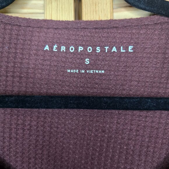 Aeropostale Women's Long Sleeve Cropped Top with Front Tie, Size Small - Picture 3 of 5